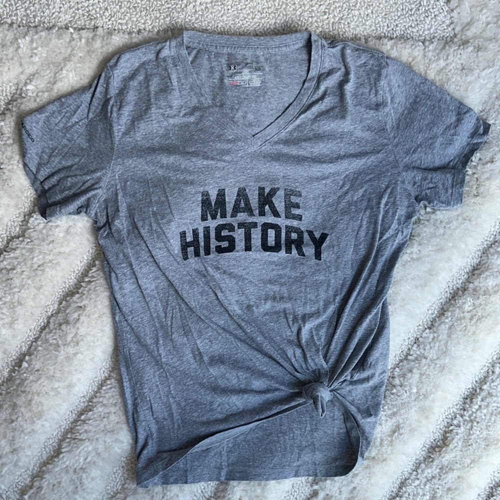 Under Armour Heather Gray Relaxed Tie Front T-Shirt size Large